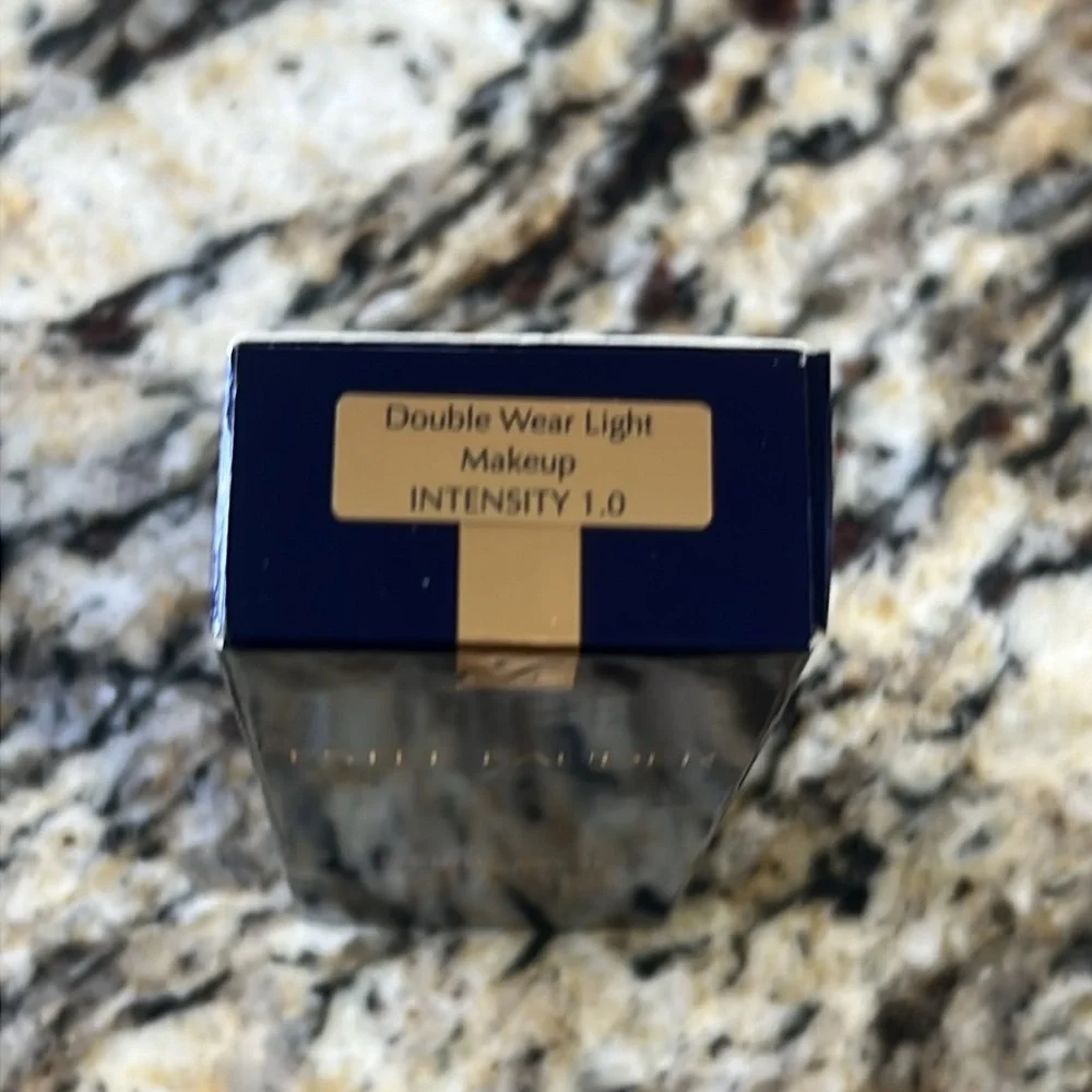 🌙♣️Rare! Estée Lauder Double Wear Light Intensity 1 Stay In Place Makeup